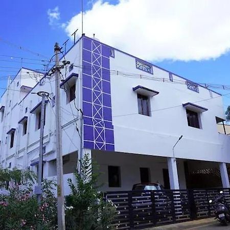 White House- 1Bk Pleasant Apartment With Open Terrace Coimbatore Luaran gambar