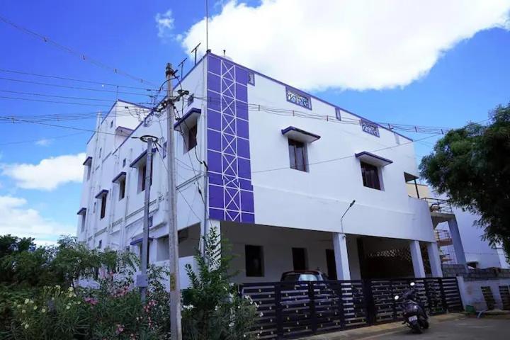 White House- 1Bk Pleasant Apartment With Open Terrace Coimbatore Luaran gambar